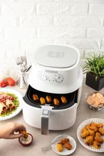 Freidora-de-Aire-Grande-Black-Decker-de-3-5-Litros_HF3003W_4