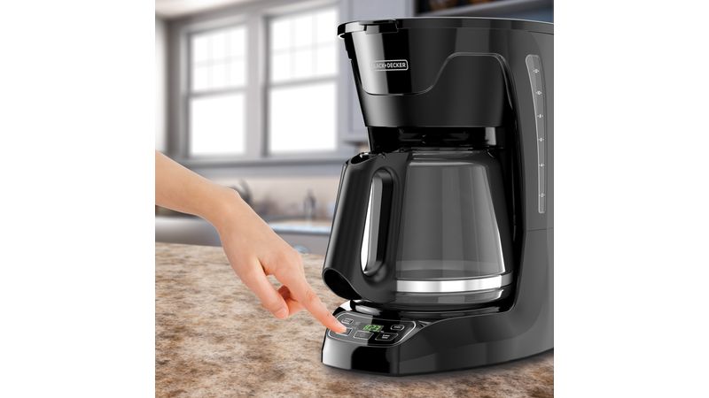 Cafetera Black + Decker de 12 Tazas Automática Filtro Permanente